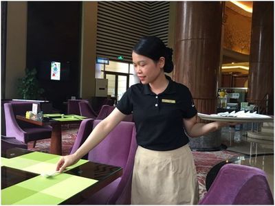 餐飲微笑禮儀 提升服務品質(zhì)的關鍵