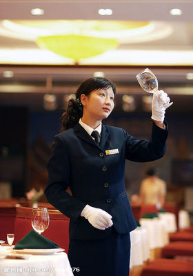 酒店餐飲服務(wù)員的職責(zé)與價值